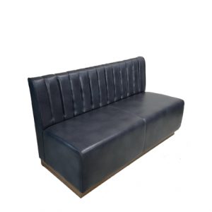Bancada de madera con asiento y respaldo tapizado en negro | bancada para bares | bancadas hostelería | bancada para cafeterías | bancada para restaurantes | Bancada interior restaurantes | Moinde