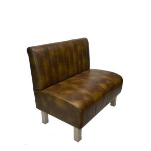 Bancada de madera maciza con asiento y respaldo tapizado en marrón | bancada para bares | bancadas hostelería | bancada para cafeterías | bancada para restaurantes | Bancada interior restaurantes | Moinde
