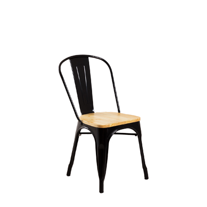 Silla de hierro con respaldo de chapa de hierro y asiento de madera maciza color Natural | sillas hostelería | mobiliario para cafetería | taburetes altos para hostelería | lámparas para restaurantes