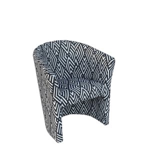 Sillon de Madera con Asiento y respaldo tapizado en textil color Blanco y negro | sillas hostelería | sillas para hostelería | sillas tapizadas para interior