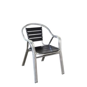 sillón de aluminio, Asiento y respaldo con detalle troquelado imitando lamas color Negro | sillones de metal para exterior | Sillón de aluminio | Sillones para hostelería | mobiliario de hostelería