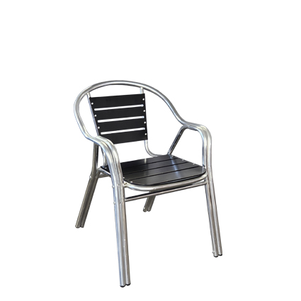 sillón de aluminio, Asiento y respaldo con detalle troquelado imitando lamas color Negro | sillones de metal para exterior | Sillón de aluminio | Sillones para hostelería | mobiliario de hostelería